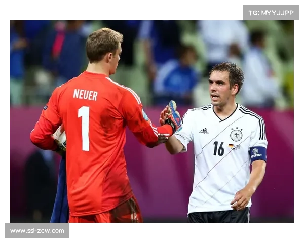 科瓦奇解读多特右边卫选择 瑞尔森与科托特点互补